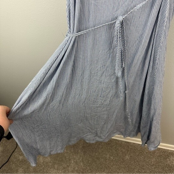 Cotton On Lucia Strappy Wrap Midi Dress NWT Size Medium - Picture 16 of 16